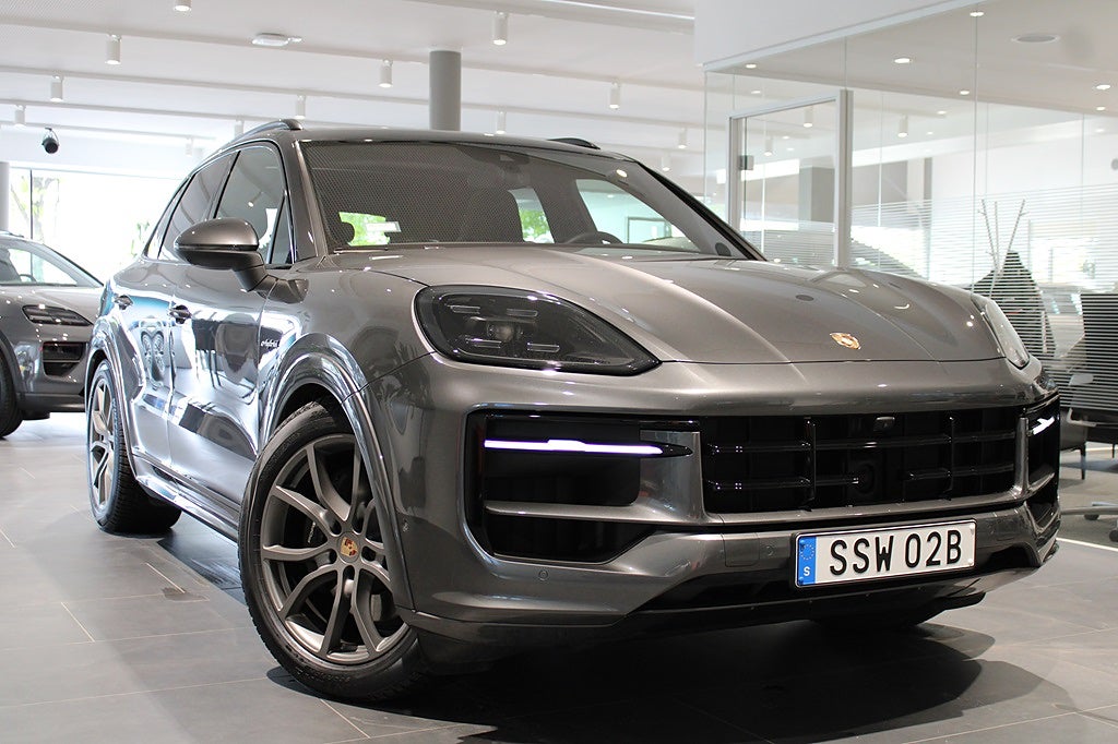 Porsche Cayenne E-HYBRID  E-HYBRID