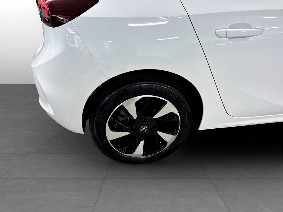 Bild på Opel Corsa-e D&T 50 kWh 136hk Aut B-KAMERA CARPLAY RATTVÄRME