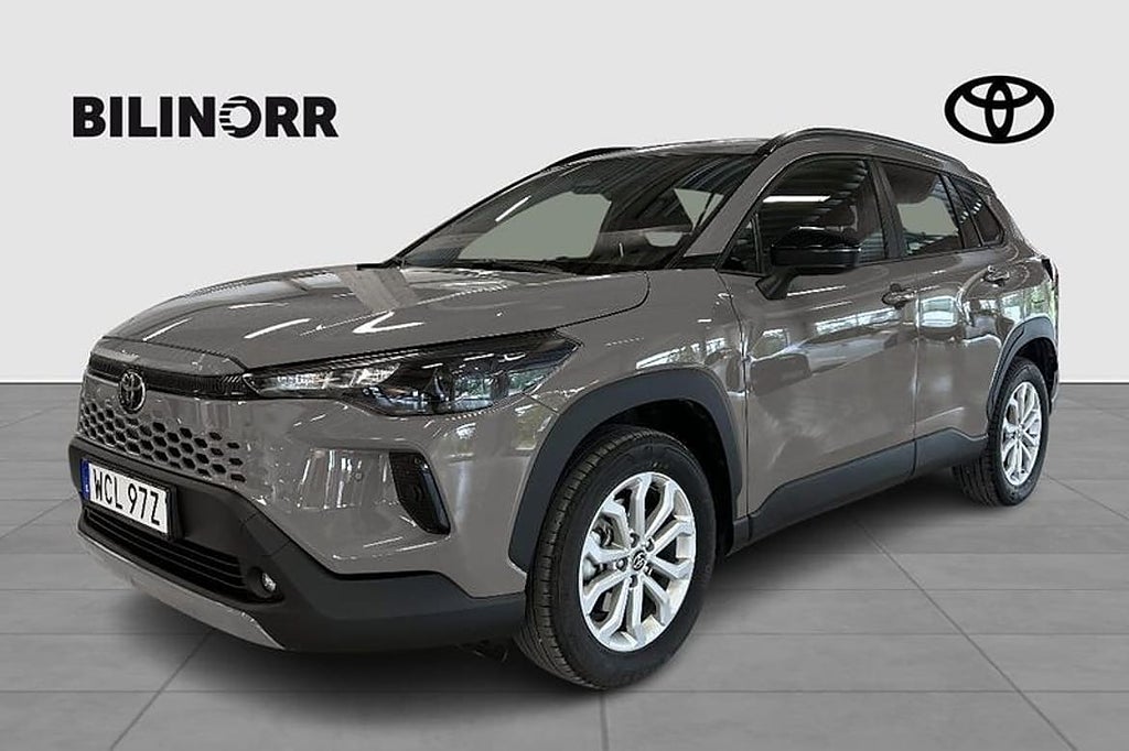 Toyota Corolla Cross COROLLA CROSS 2,0 HYBRID AWD-I ACTIV...