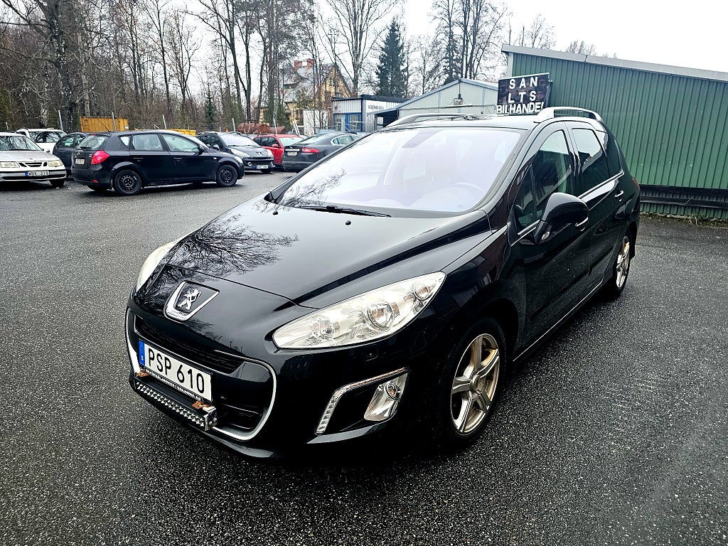 Peugeot 308 SW 1.6e-HDiFAP Ny servad Panoramatak Ny besiktat