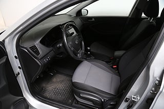 Halvkombi Hyundai i20 10 av 25