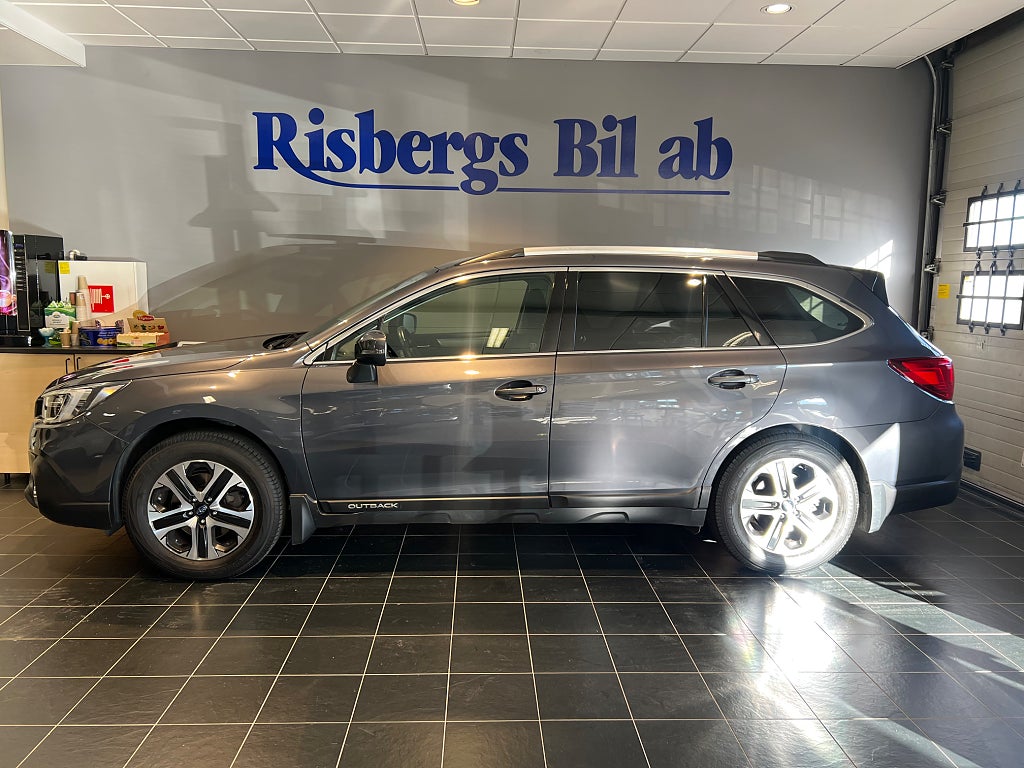 Subaru Outback 2.5 4WD Aut Drag, M-Värm, V-Hjul & 1-Ägare!