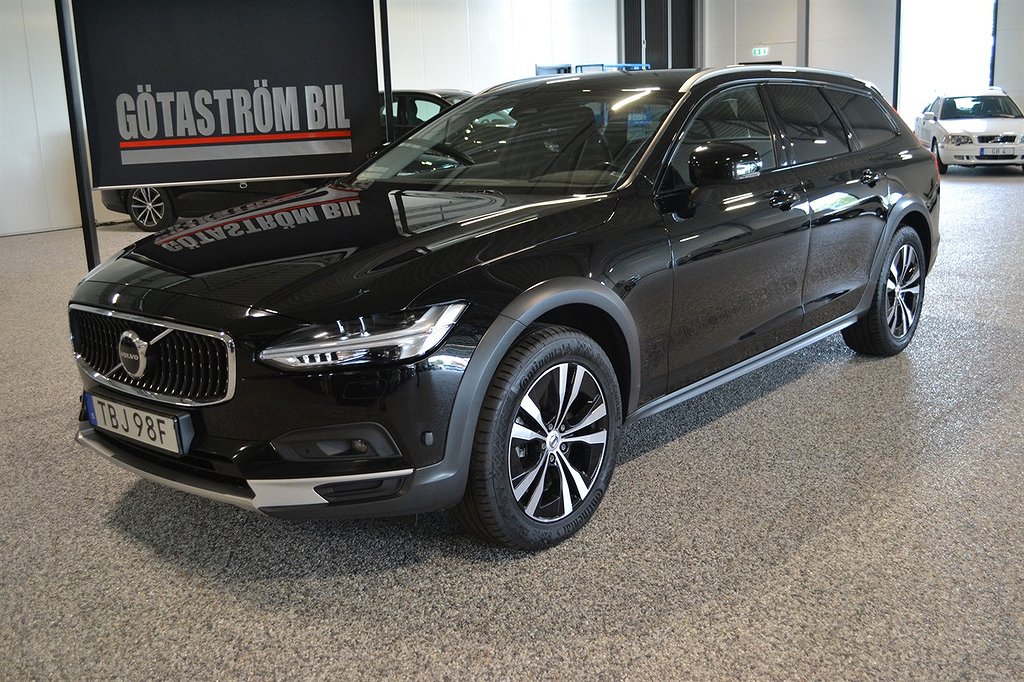 Volvo V90 Cross Country B4 AWD 197hk Momentum