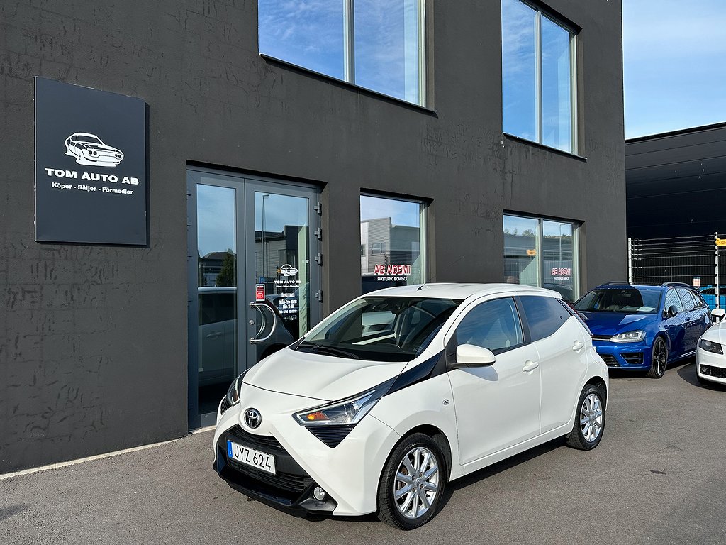 Toyota Aygo 5-dörrar 1.0 VVT-i X-PLAY Apple CarPlay Euro 6