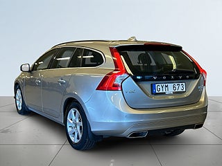 Volvo V60 D4 AWD Geartronic Momentum Drag/MoK-värm/Psens/SoV-Hjul – bild 5
