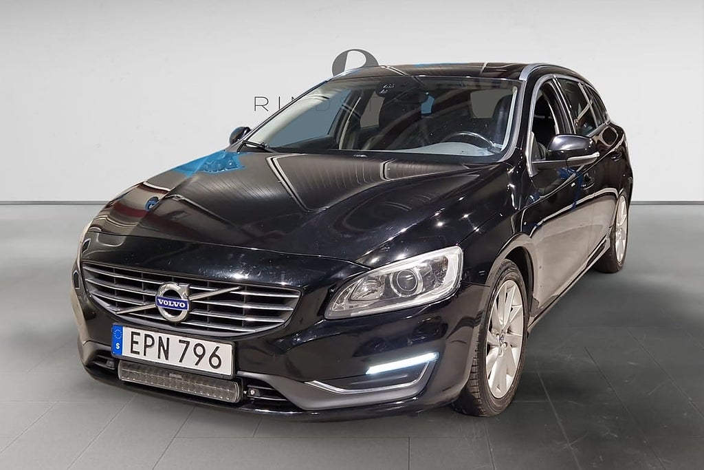 Volvo V60 D4 181 HK SUMMUM DRAG D-VÄRM 0.37L/MIL KAMREM B...