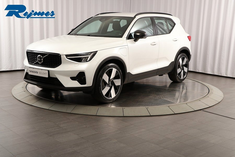 Volvo XC40 Recharge T4 Plus Dark