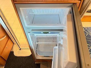 Husbil-halvintegrerad Rimor Europeo 91 Plus 16 av 29