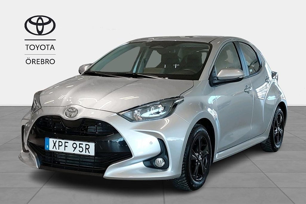 Toyota Yaris Hybrid 115 Active Komfort P-sensorer V-hjul