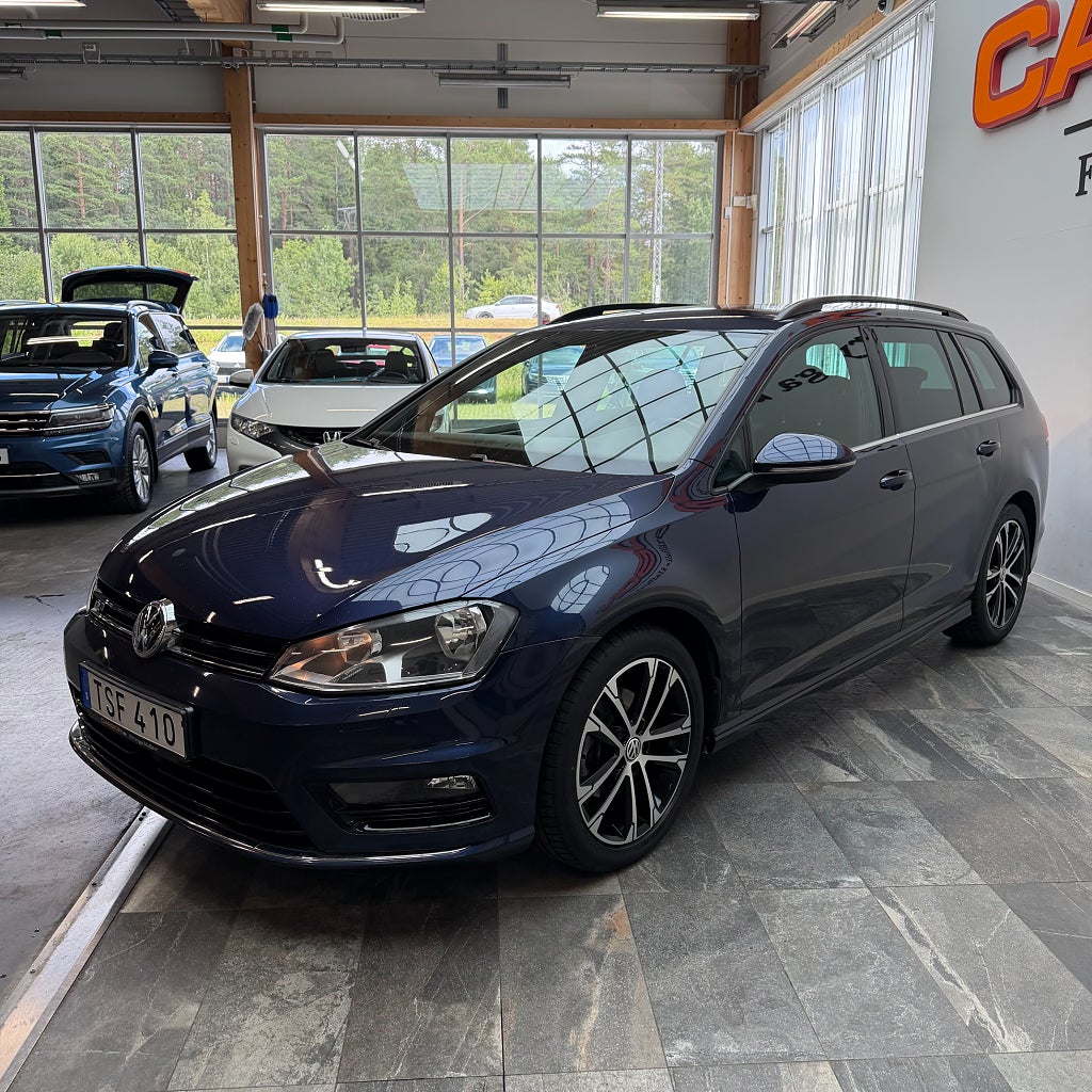 Volkswagen Golf SC 2.0 TDI GT R-line Carplay Backkamera Värmare
