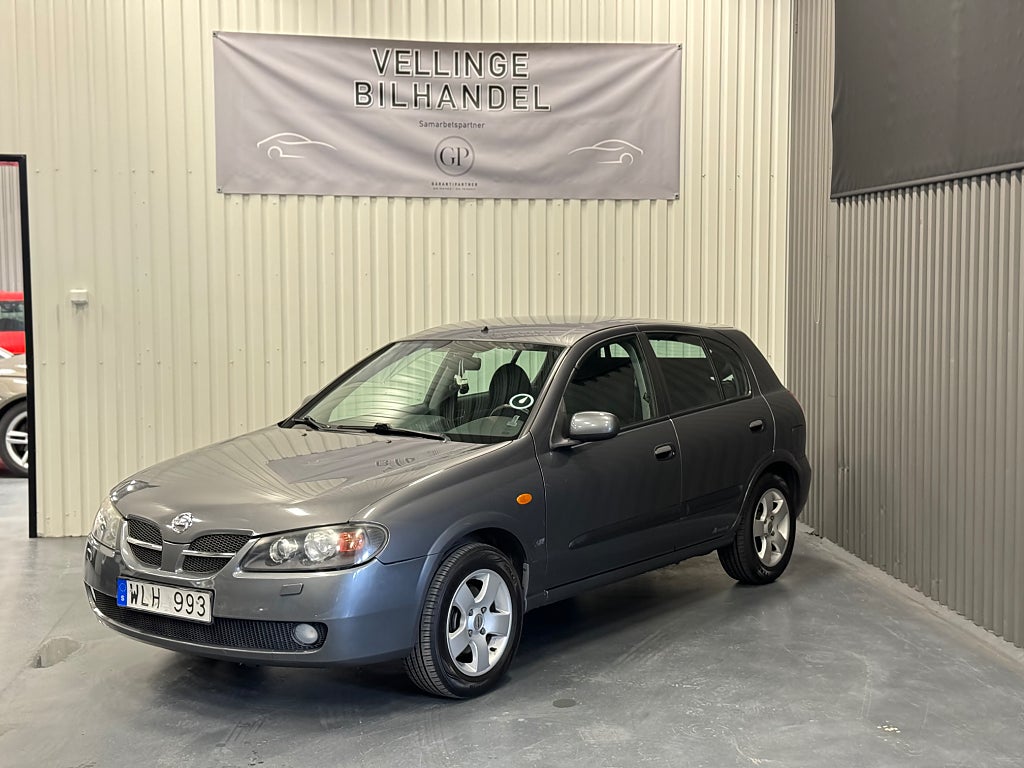 Nissan Almera 5-dörrar 1.8 