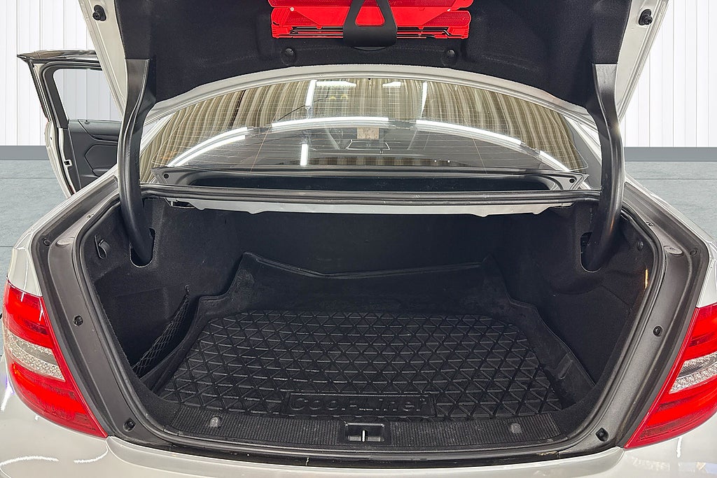 Mercedes-Benz C 2012