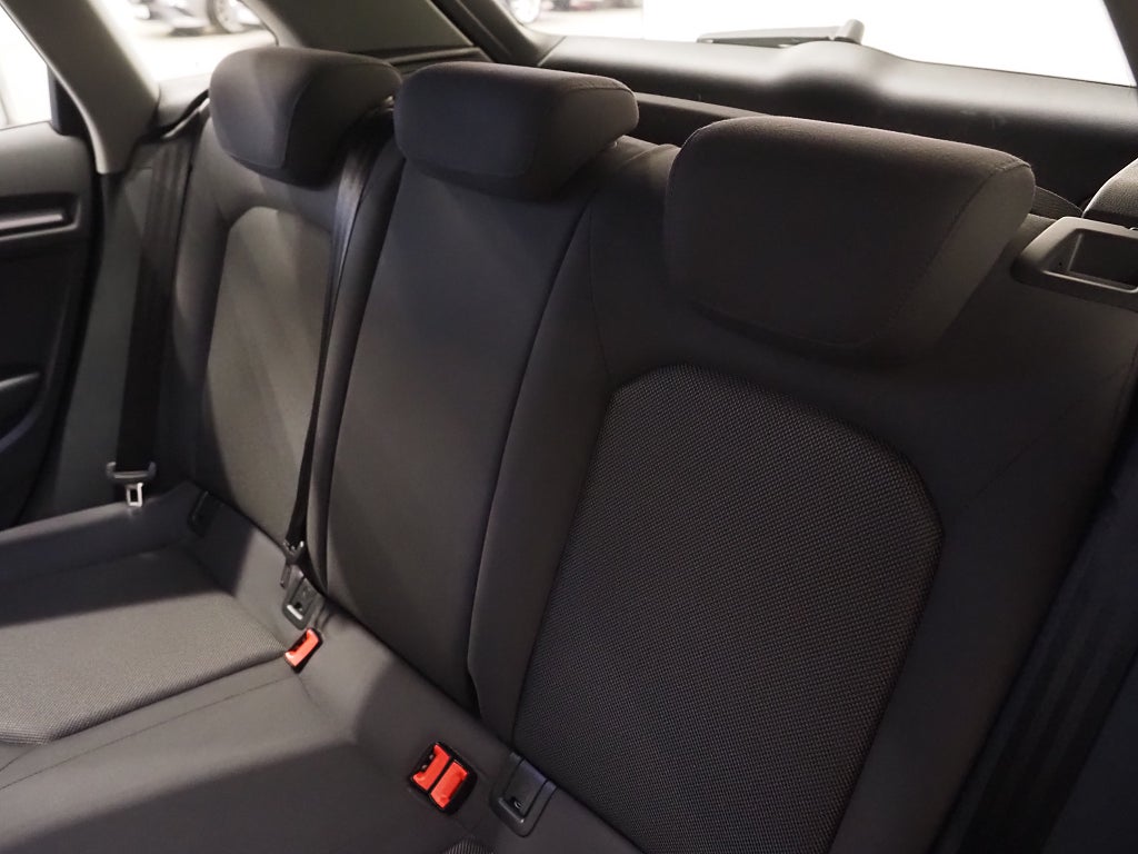 Audi A3 Sportback 1.0 TFSI 115hk P-Sensorer Farthållare 2017