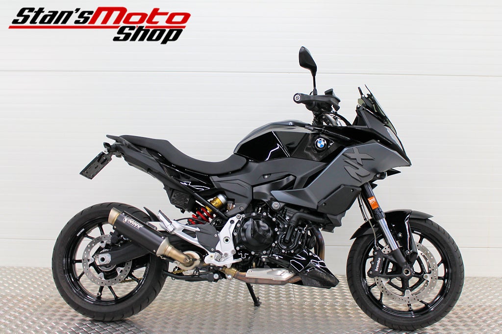 BMW F 900 XR ABS Triple Black MIVV Låga mil 