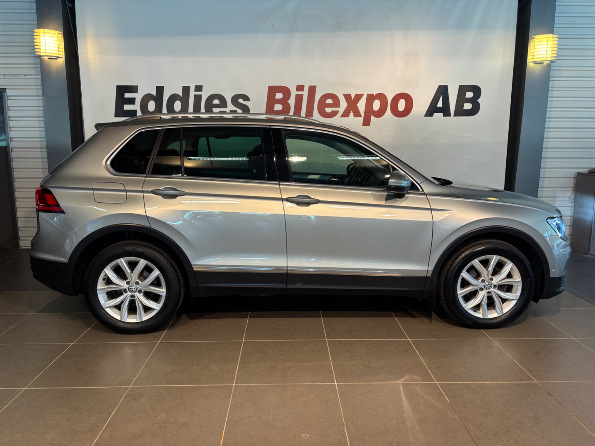 Volkswagen Tiguan 2018, bild 3/38