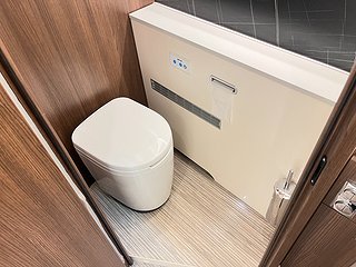 Husbil-integrerad Bürstner ELEGANCE 910 29 av 34