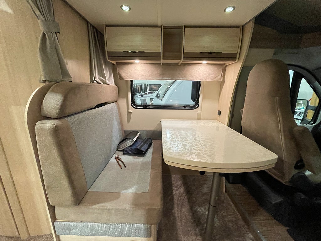 Hobby Siesta T70 HGE / AC bodel / Solcell / Taksäng / Automat - Hobby