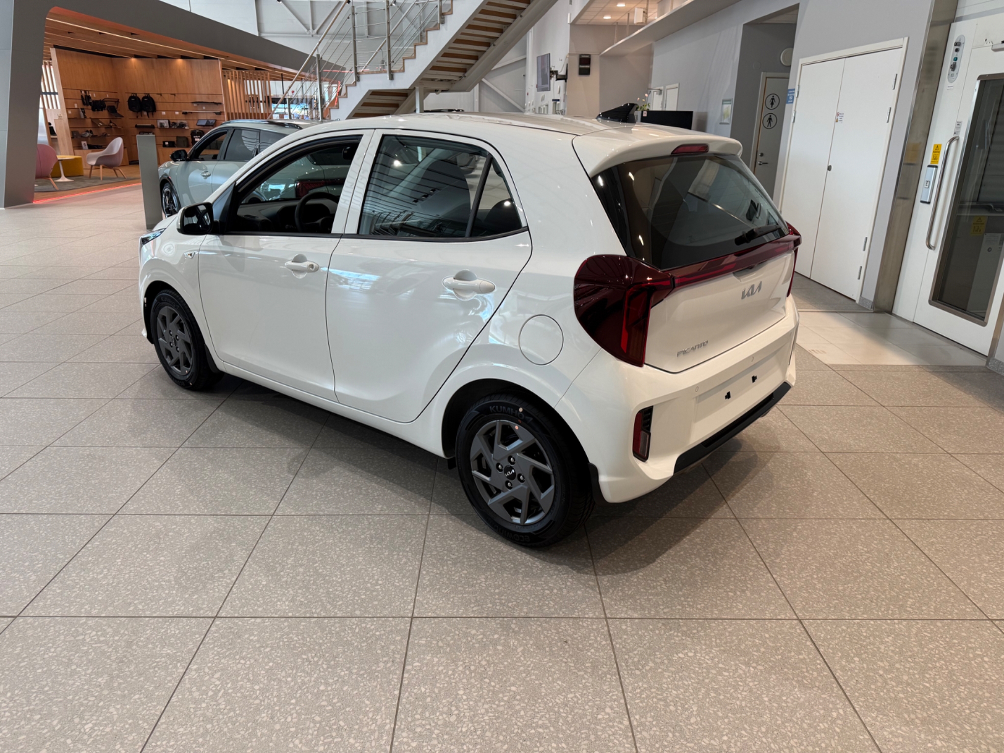 Kia Picanto 1.0 Automat Action 2026, bild 2/32