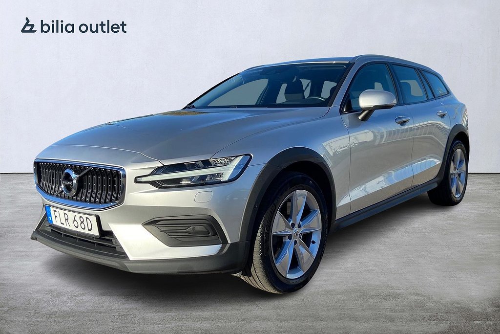 Volvo V60 Cross Country B4 AWD Momentum|PDC|B-kamera|VOC