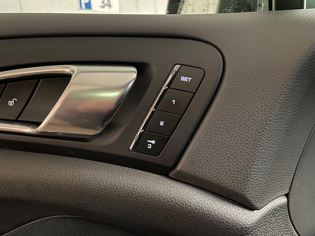 Porsche Cayenne S 2014 - miniatyr 15