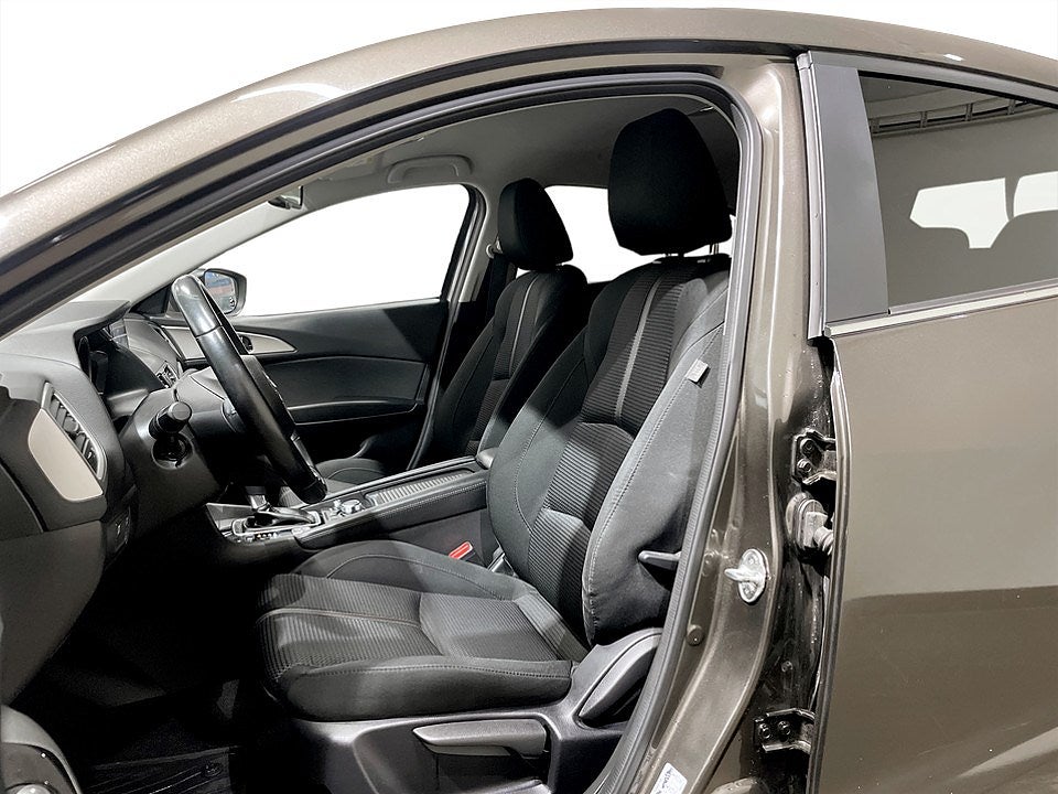 Bild på Mazda 3 Vision 2.0 120hk Aut - RATTVÄRME, NAVI