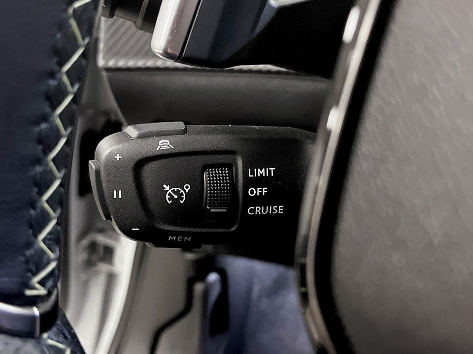 Bild på Peugeot 2008 GT 1.2 PT 130hk Aut - B-KAMERA, EN ÄGARE