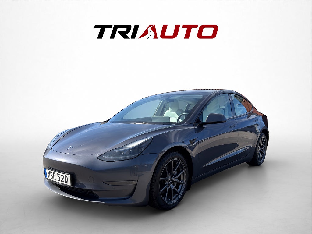 Tesla Model 3 Long Range AWD MOMS Panorama Drag Autopilot 440hk