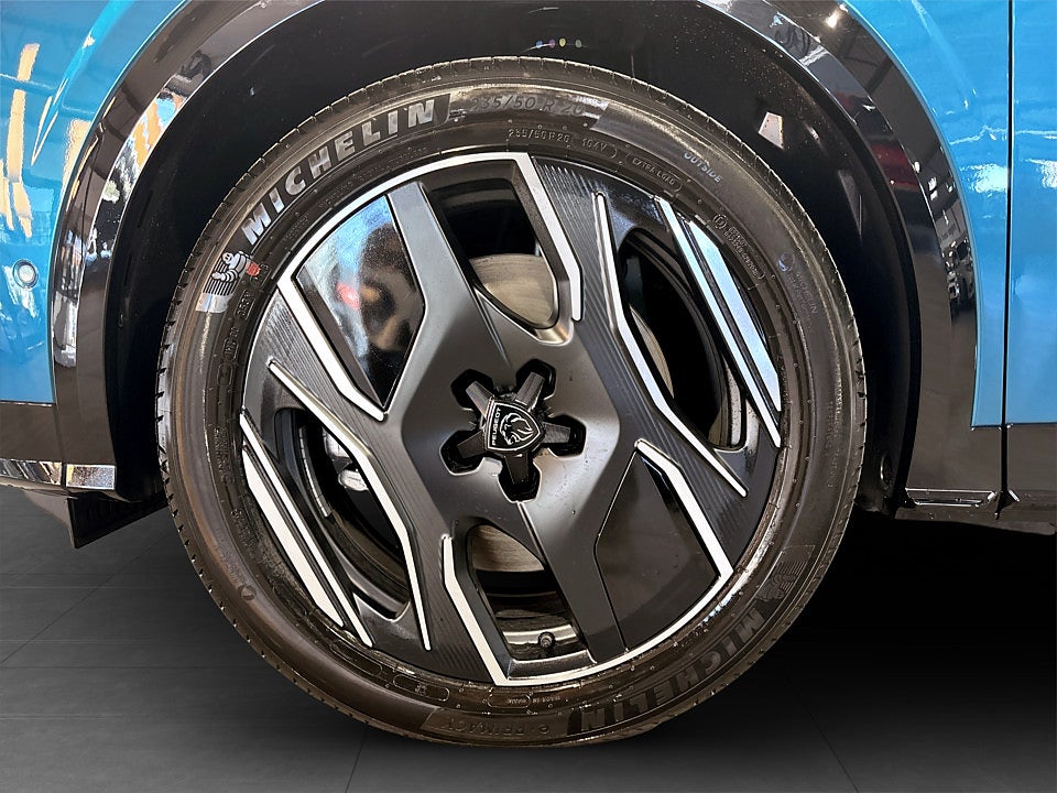 Bild på Peugeot E-3008 GT Ultimate Long Range - DEMO