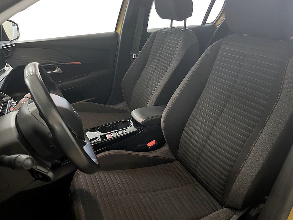 Bild på Peugeot E-208 Active Pack 50kWh 136hk Aut - CARPLAY, BACKSENSORER