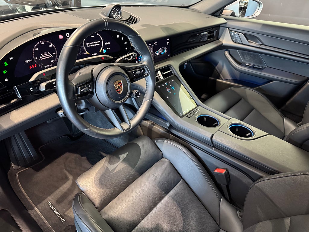 Porsche Taycan 4 Cross Turismo Direct Drive - bild 4