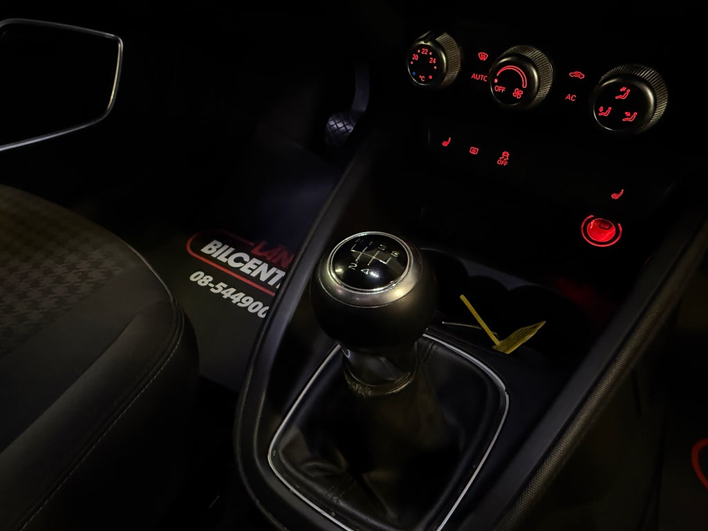 Audi A1 2013 - miniatyr 22