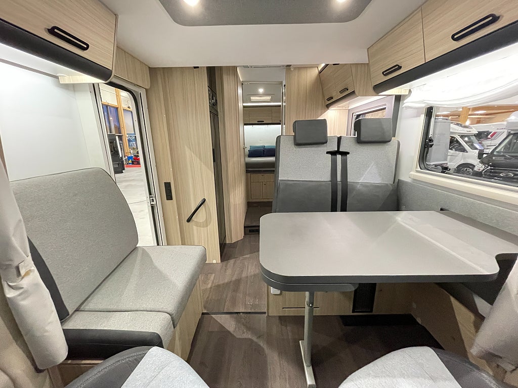 Sun Living S 75 SC / Automat / ALDE / AC-Bodel / Solcell / 5bält / Taksäng/ - Sun Living