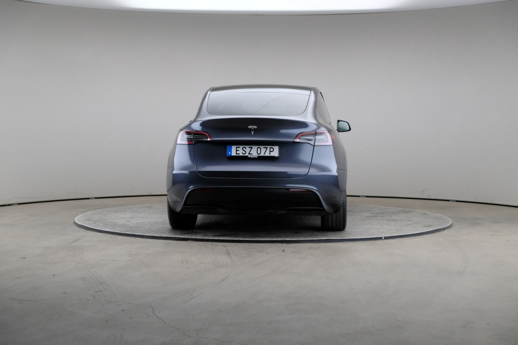 Tesla Model Y 2023, bild 2/10