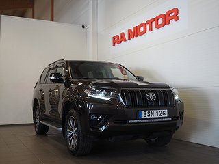 SUV Toyota Land Cruiser 1 av 24