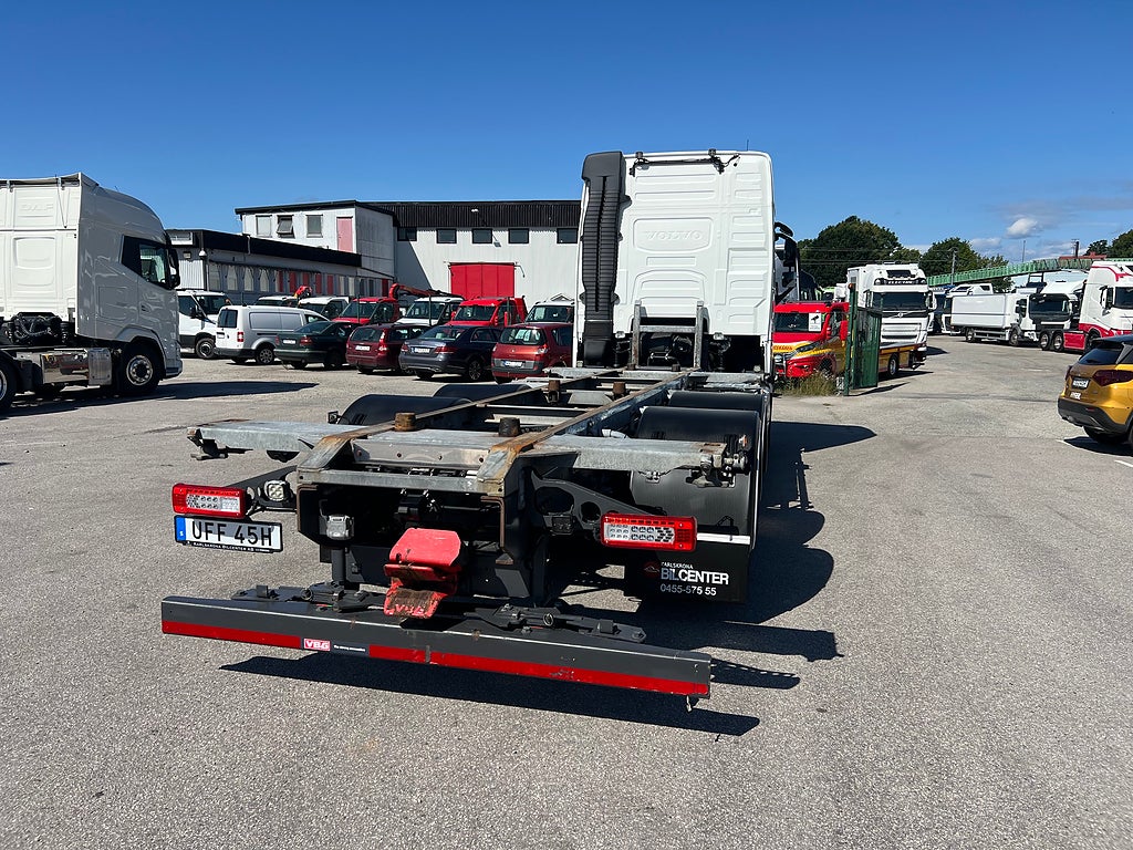 Volvo FH13 540 6x2 Containerede / Lösflaksbil, I-See