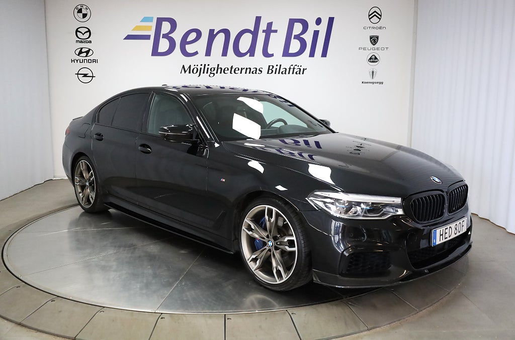 BMW M550 i xDrive Sedan M-Sport | B&W | Massagestolar| Panorama
