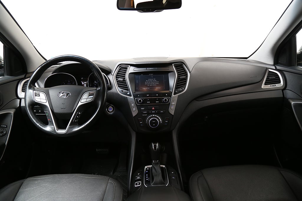 Hyundai Santa Fe 2,2 CRDi 200hk Premium AWD Aut Motorv Dragkrok 2017