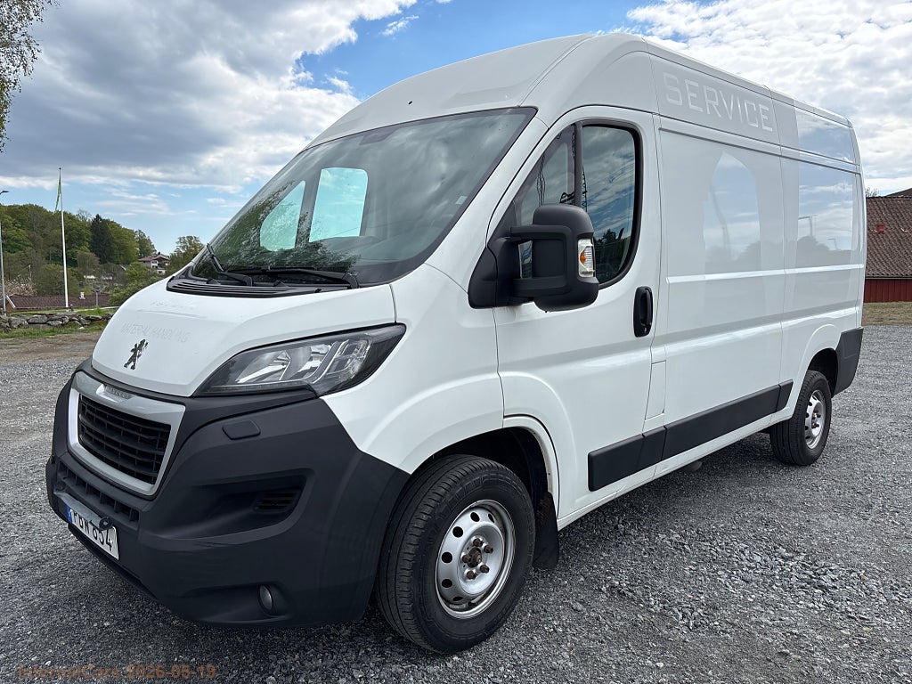 Peugeot Boxer Van 335 2.0 BlueHDi EXPORTNETTO 8020€