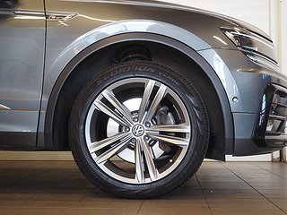 SUV Volkswagen Tiguan 8 av 23
