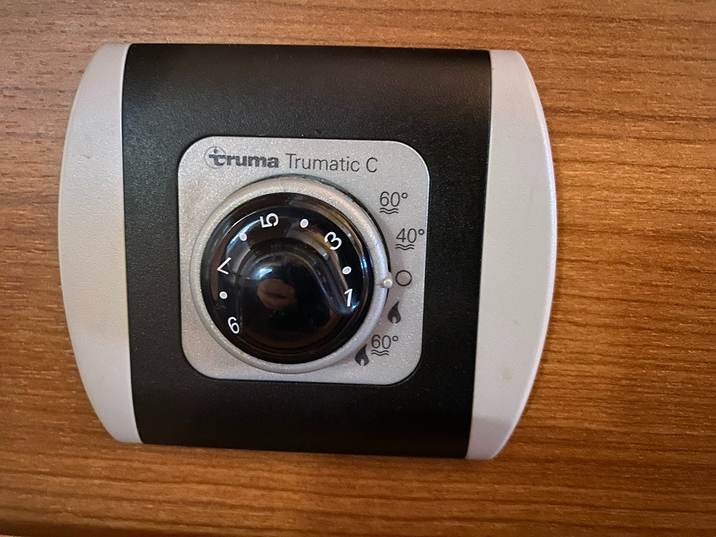 Carado A 241 / Solcell / B-körkort / Barnkammare / Cykelställ  - Carado