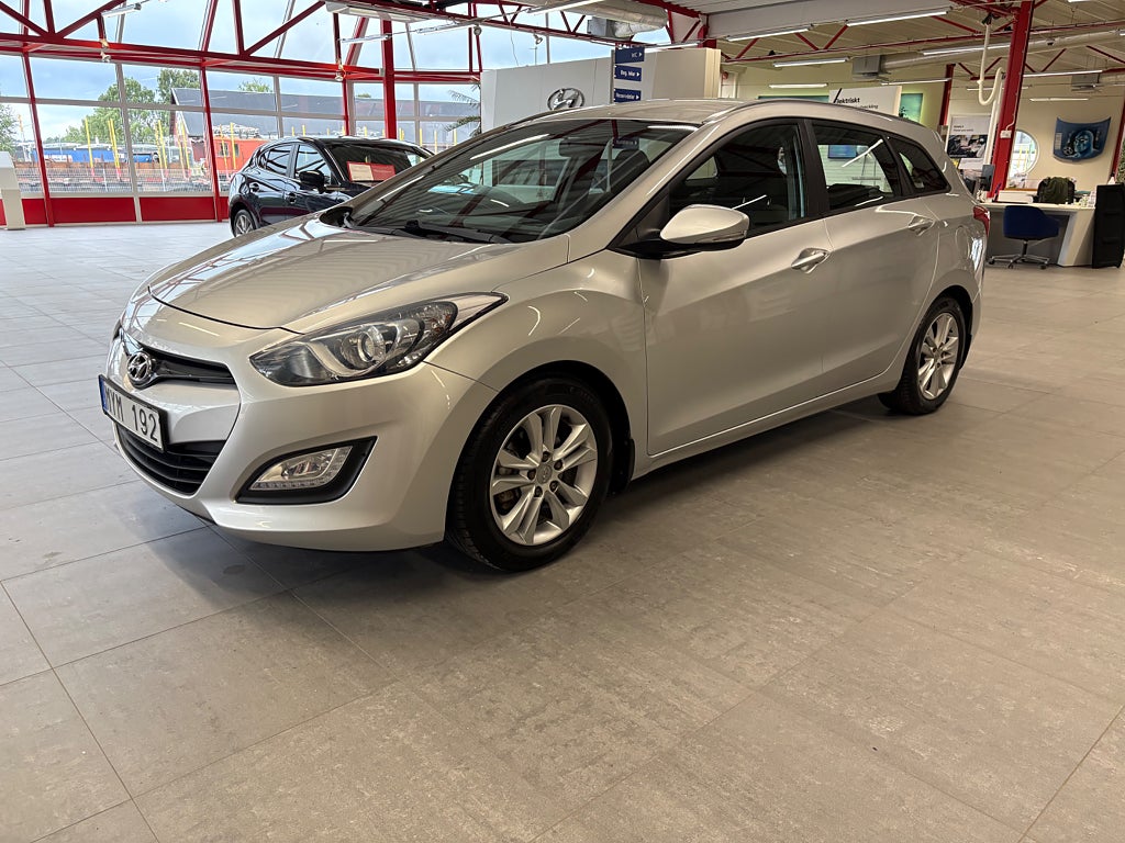 Hyundai i30 Kombi 1.6 CRDi Business Drag V-hjul