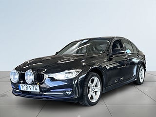 BMW 320D xDrive Steptronic Sport line S&V-hjul/Drag/Mvärm/Navi
