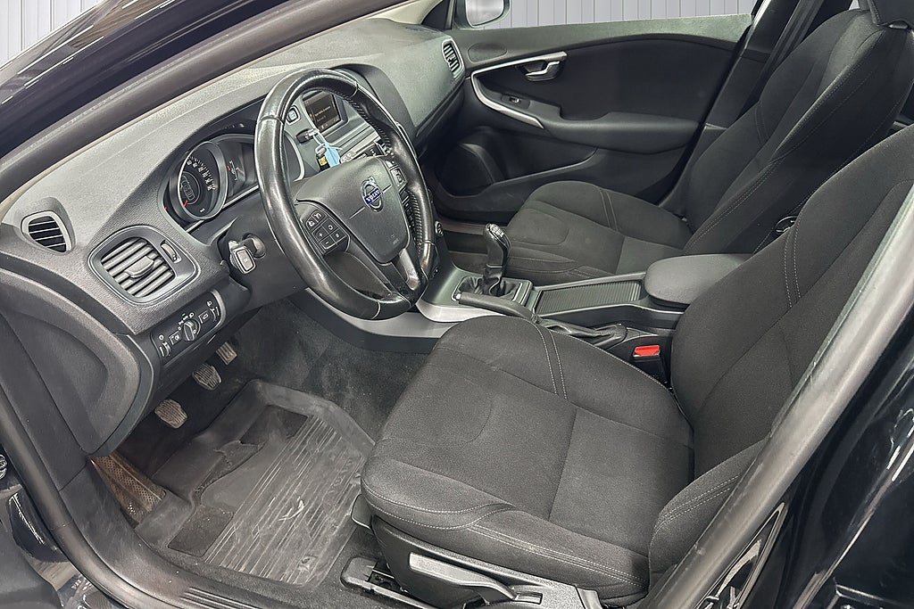 Volvo V40 2015