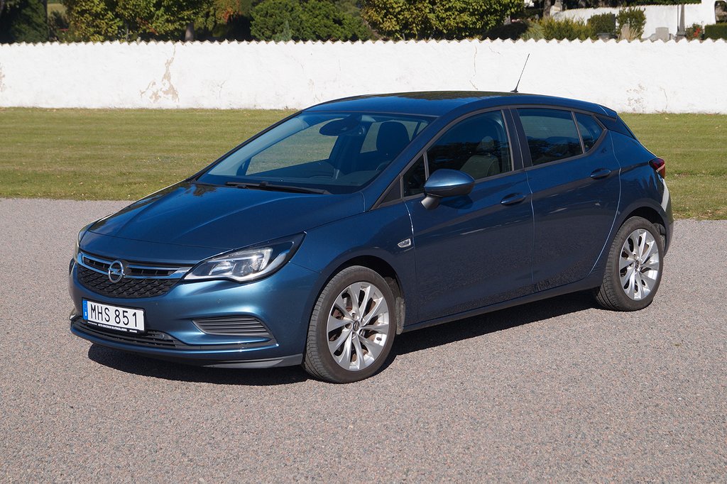 Opel Astra 1.6 CDTI Nybesiktigad & Nyservad, endast 8000 mil