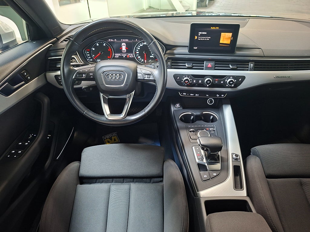 Audi A4 2017 - miniatyr 11