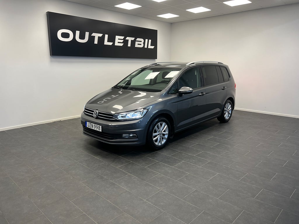 Volkswagen Touran 7-Sits 1.4 TSI 150hk Automat Drag Backkamera LED Carplay