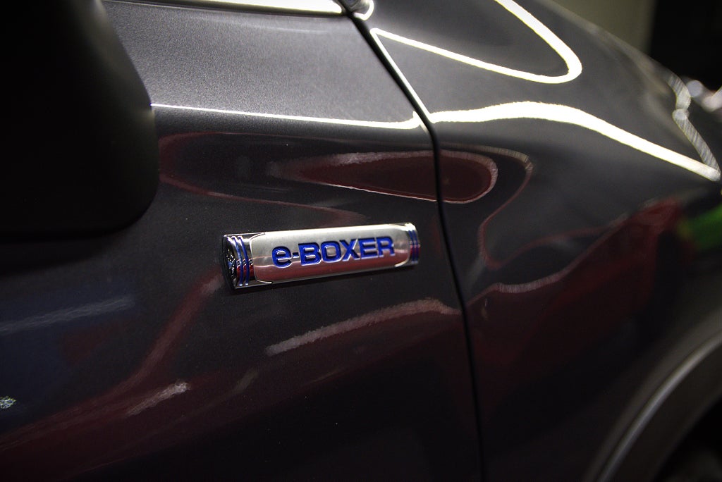 Subaru Forester e-Boxer Base Drag B-kamera Carplay