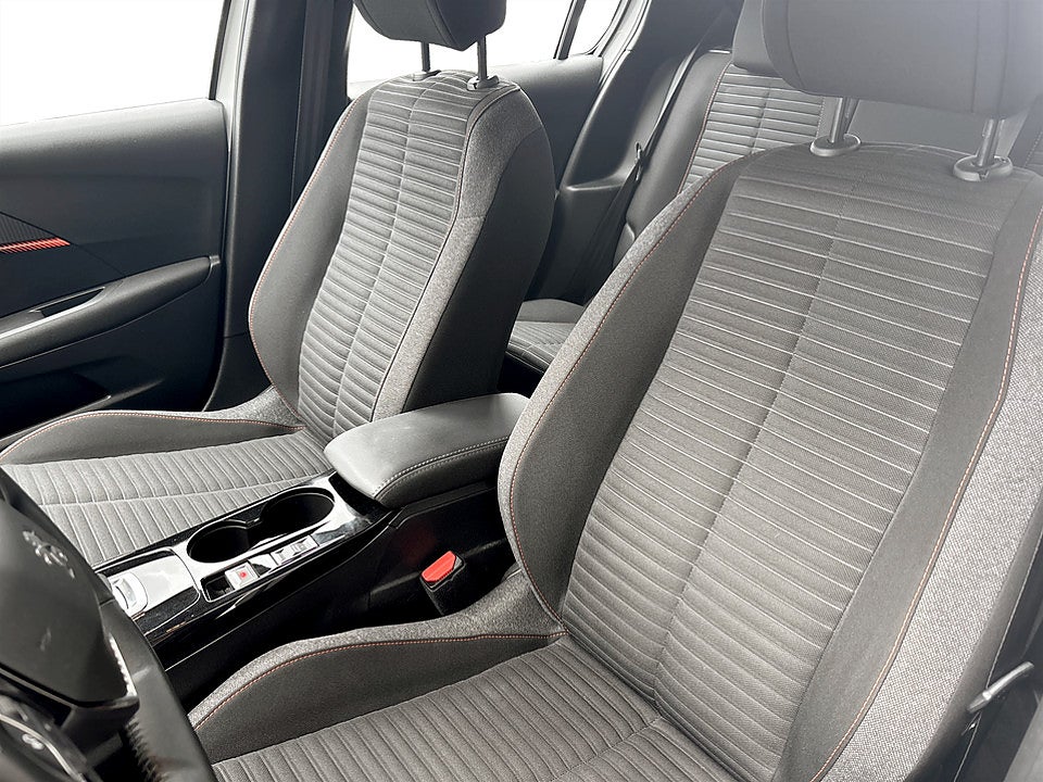 Bild på Peugeot E-208 Active 50 kWh 136hk Aut CARPLAY BACKSENSORER