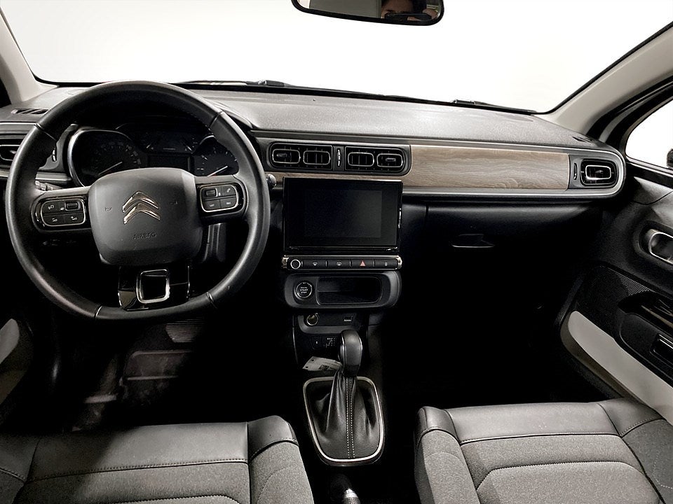 Bild på Citroën C3 Shine 1.2 PT 110hk Aut - FARTHÅLLARE, NAVI