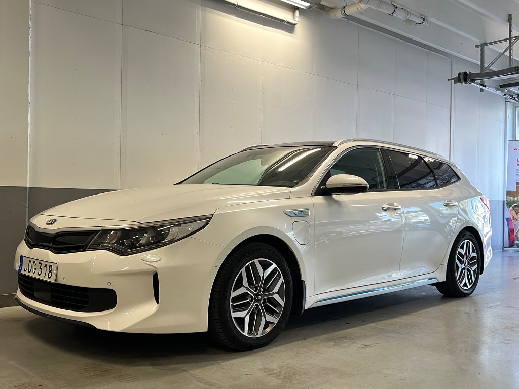 Kia Optima Sport Wagon Plug-in Hybrid Plus 2 Pano / Drag 